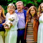 Los reyes y sus hijas felicitan las Navidades 'desde' Asturias