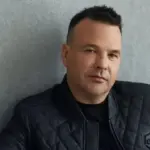 José Elías, empresario: 