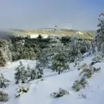 Tres estaciones de esquí poco conocidas para descubrir esta temporada: están entre las más baratas de España