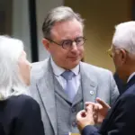 El uso de los activos rusos congelados, un nuevo momento clave para la UE: Bélgica se opone... y Von der Leyen hace cuentas