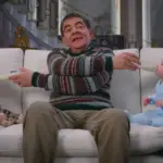 Así es la entrañable miniserie navideña de Netflix con Rowan Atkinson (Mr. Bean): 'El hombre contra el bebé'