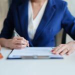 Estas son las preguntas que te hará un notario antes de concederte la hipoteca: ¿aprobarías?