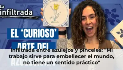 Infiltrada entre azulejos y pinceles: "Mi trabajo sirve para embellecer el mundo, no tiene un sentido práctico"