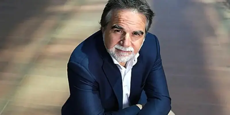 Javier Quintero, psiquiatra: "Uno de los ansiolíticos naturales más eficaces no se vende en farmacias"