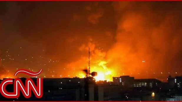 Un mes de guerra en Irán: el resumen en fotos de los ataques y acontecimientos más relevantes desde que empezó el confli